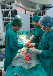 XỬ TRÍ CẤP CỨU CHẤN THƯƠNG BỤNG VỠ GAN TẠI BỆNH VIỆN ĐA KHOA SƠN TÂY