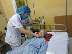 Bệnh viện đa khoa Sơn Tây thực hiện phẫu thuật cắt u đại tràng góc gan, nối hậu môn nhân tạo