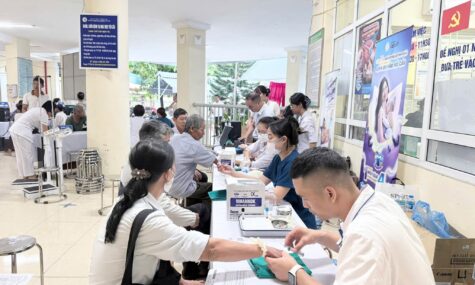 💙 HƠN 400 LƯỢT NGƯỜI DÂN PHƯỜNG SƠN TÂY ĐƯỢC KHÁM SỨC KHỎE TRONG NGÀY HÔM NAY 💙